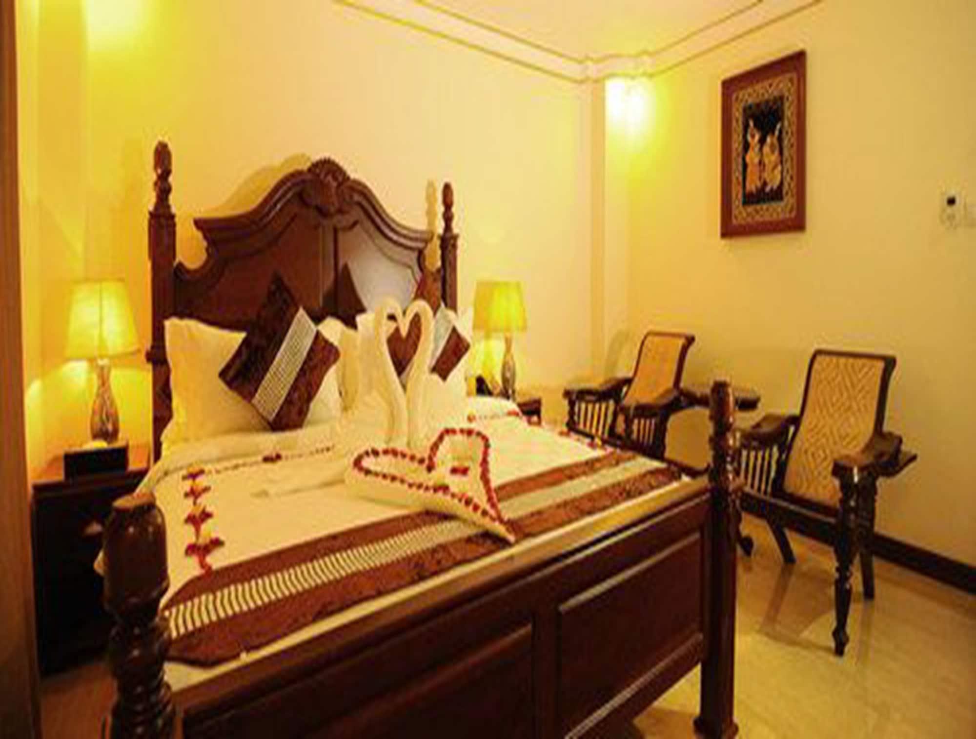 Union Square Hotel Γιανγκόν Εξωτερικό φωτογραφία