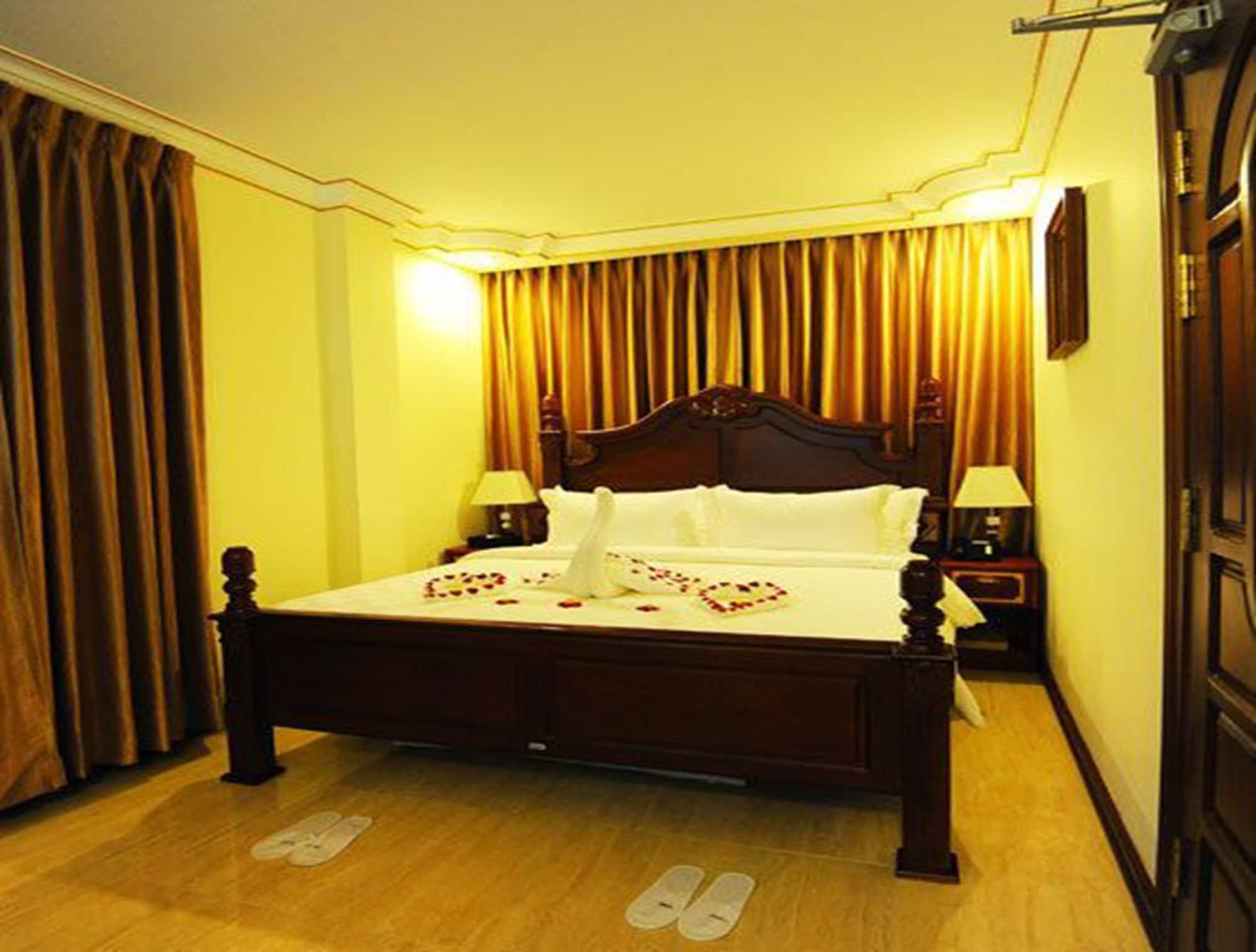 Union Square Hotel Γιανγκόν Εξωτερικό φωτογραφία