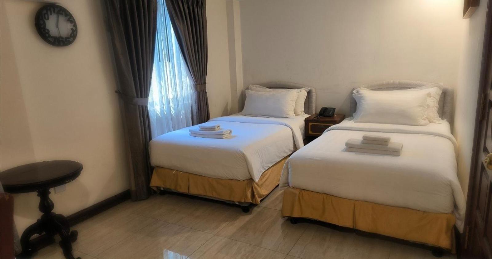Union Square Hotel Γιανγκόν Εξωτερικό φωτογραφία