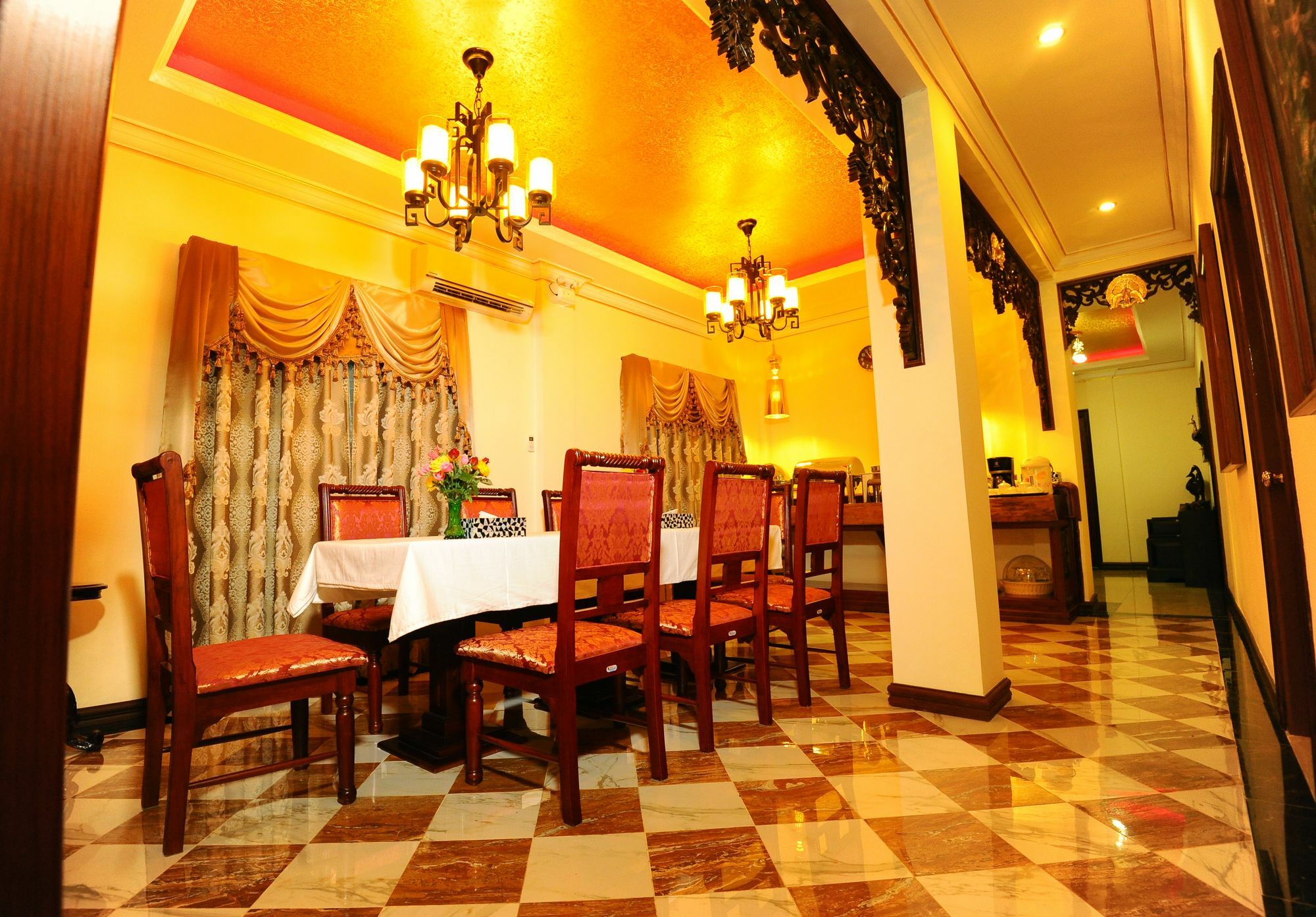 Union Square Hotel Γιανγκόν Εξωτερικό φωτογραφία